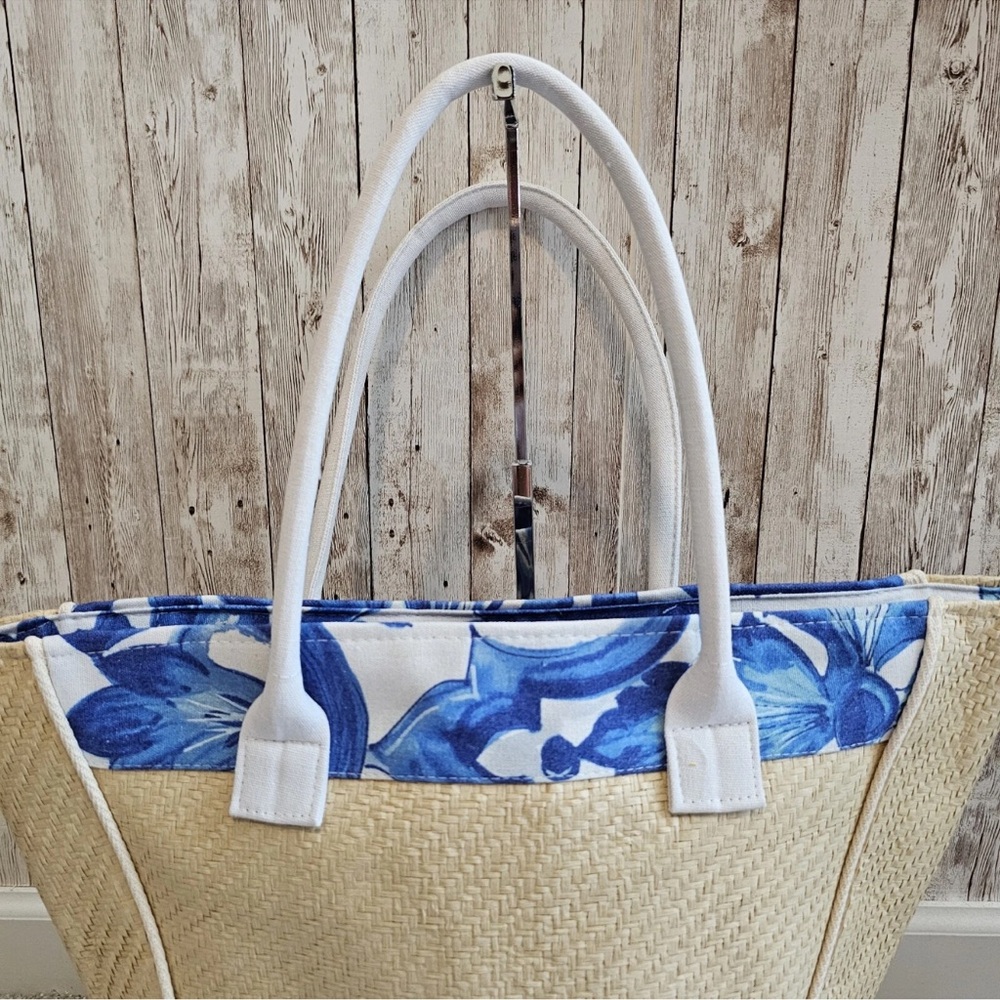 Dolce & Gabbana NWOT Tan and Blue Rattan Tote Bag - Picture 2 of 12